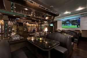 thumbnail: Bar (on property)