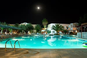 thumbnail: Outdoor pool