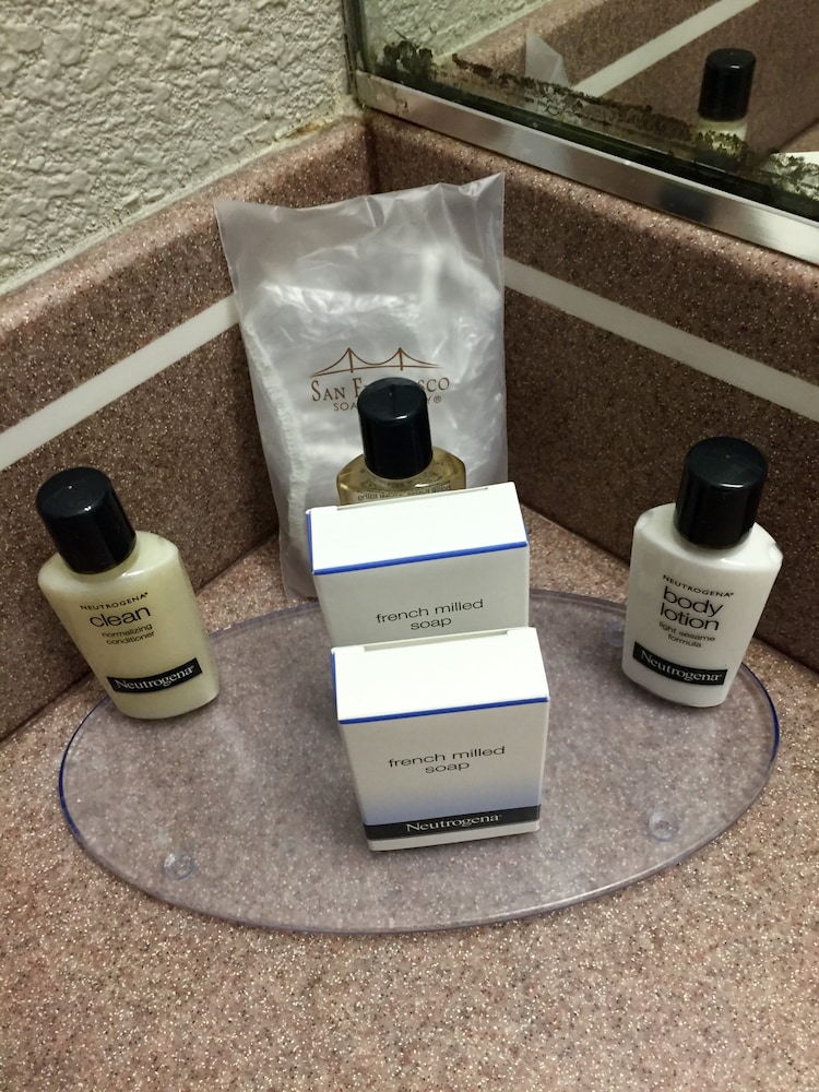 Bathroom amenities