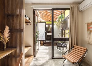 thumbnail: Garden view