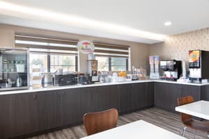 thumbnail: Breakfast area