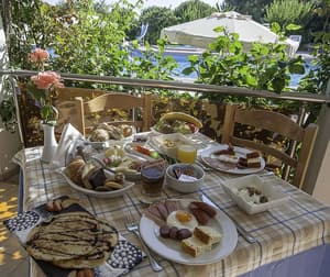 thumbnail: Breakfast meal