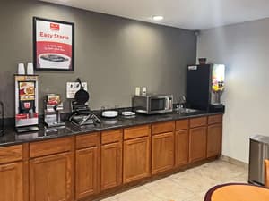 thumbnail: Breakfast area