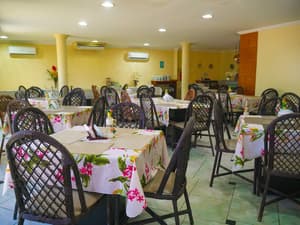 thumbnail: Restaurant