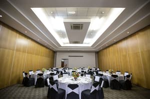 thumbnail: Banquet hall
