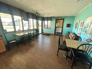 thumbnail: Dining