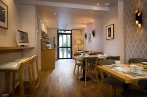 thumbnail: Restaurant