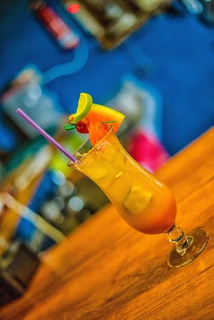 thumbnail: Bar (on property)