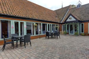 thumbnail: Exterior