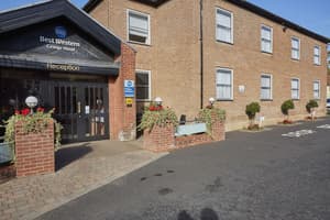 thumbnail: Property entrance