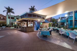 thumbnail: Poolside bar
