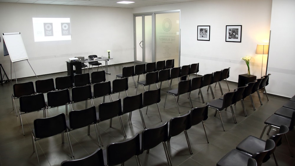 Meeting facility