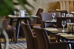 thumbnail: Restaurant