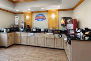 thumbnail: Breakfast area