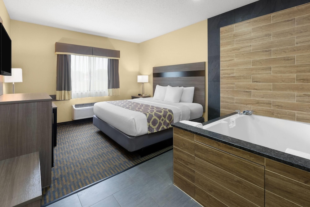 Jetted tub