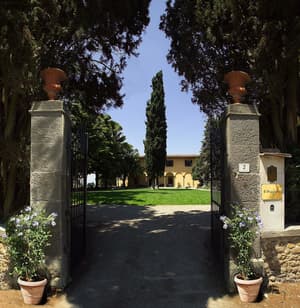 thumbnail: Property entrance