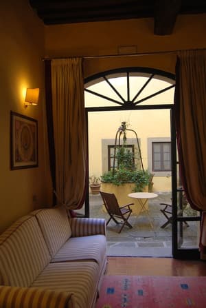 thumbnail: Courtyard