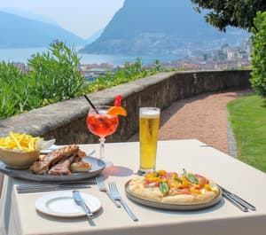 thumbnail: Restaurant
