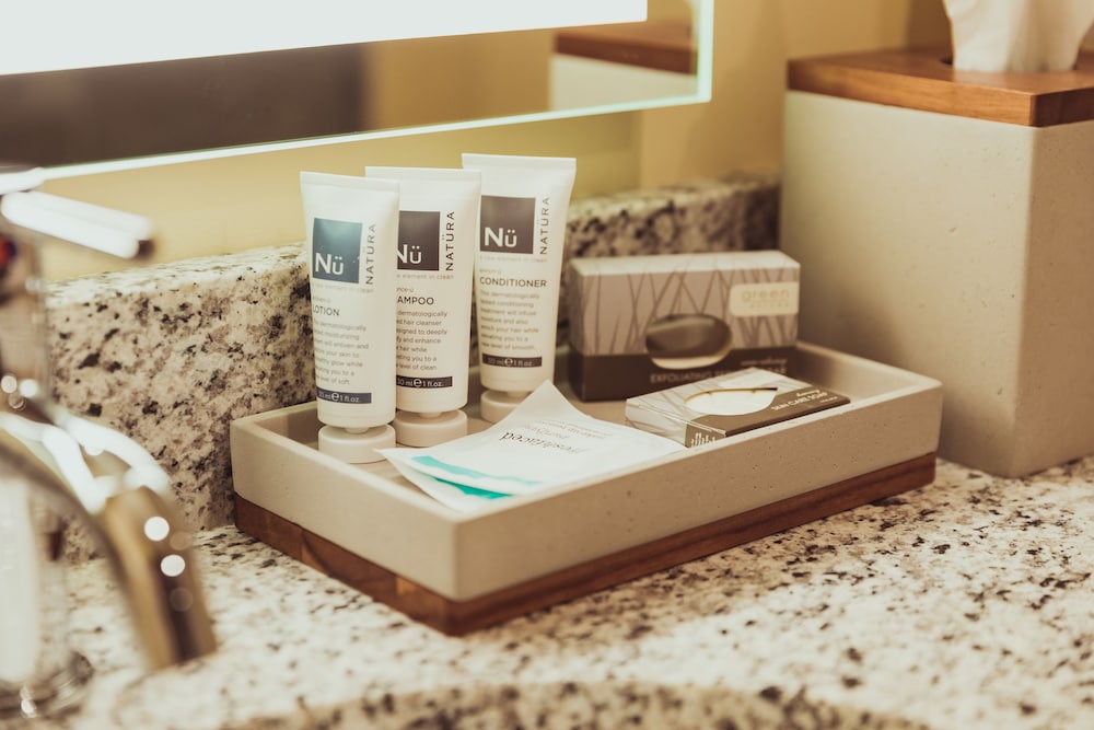 Bathroom amenities