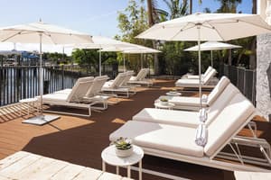 thumbnail: Sundeck
