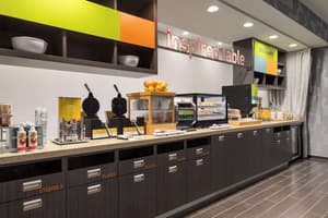 thumbnail: Breakfast area