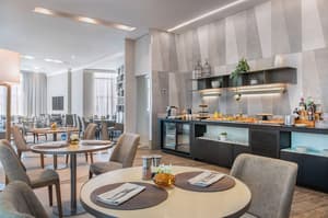 thumbnail: Executive lounge