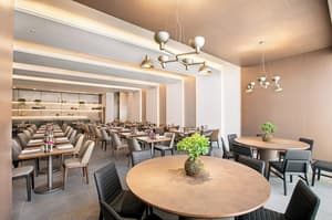 thumbnail: Restaurant
