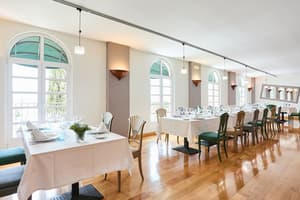 thumbnail: Banquet hall
