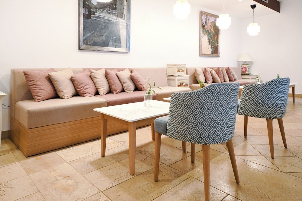 Coffee shop