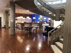 thumbnail: Bar (on property)