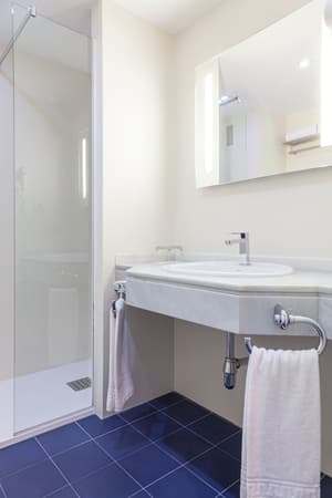thumbnail: Bathroom