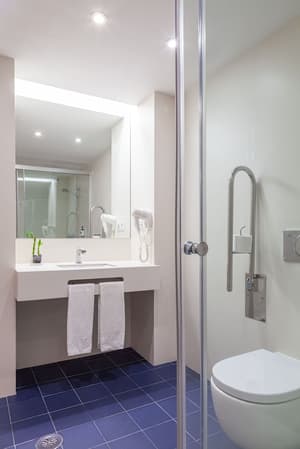thumbnail: Bathroom