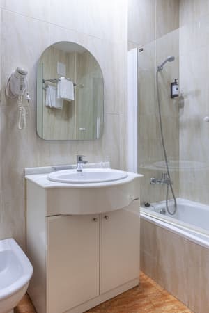 thumbnail: Bathroom