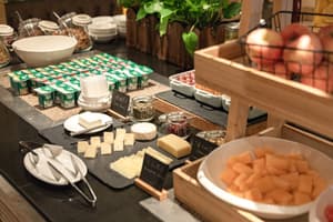 thumbnail: Banquet hall