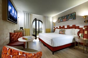 thumbnail: Room