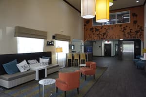 thumbnail: Lobby sitting area
