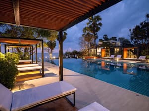 thumbnail: Pool
