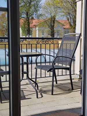 thumbnail: Balcony