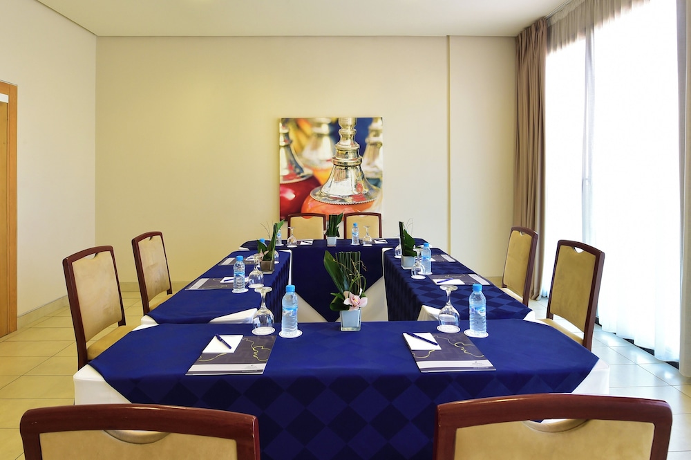 Meeting facility