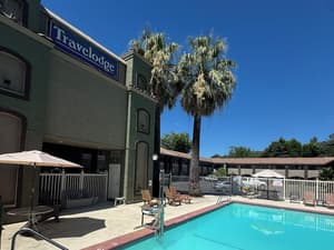 thumbnail: Exterior