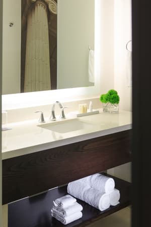 thumbnail: Bathroom amenities