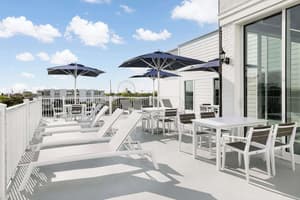 thumbnail: Terrace/patio