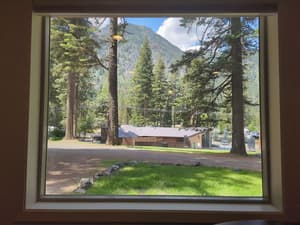 thumbnail: In-room dining