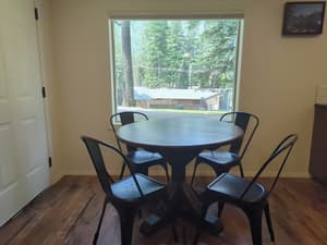 thumbnail: In-room dining