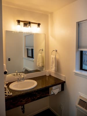 thumbnail: Bathroom sink