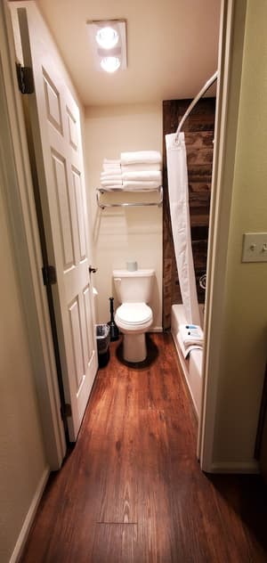 thumbnail: Bathroom