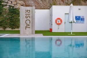 thumbnail: Pool