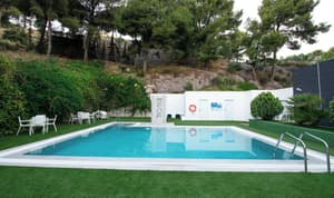 thumbnail: Pool