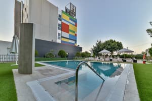 thumbnail: Outdoor pool