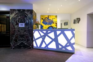 thumbnail: Reception